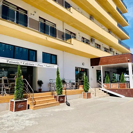 And Sea View Summerland דירה מאמאיה